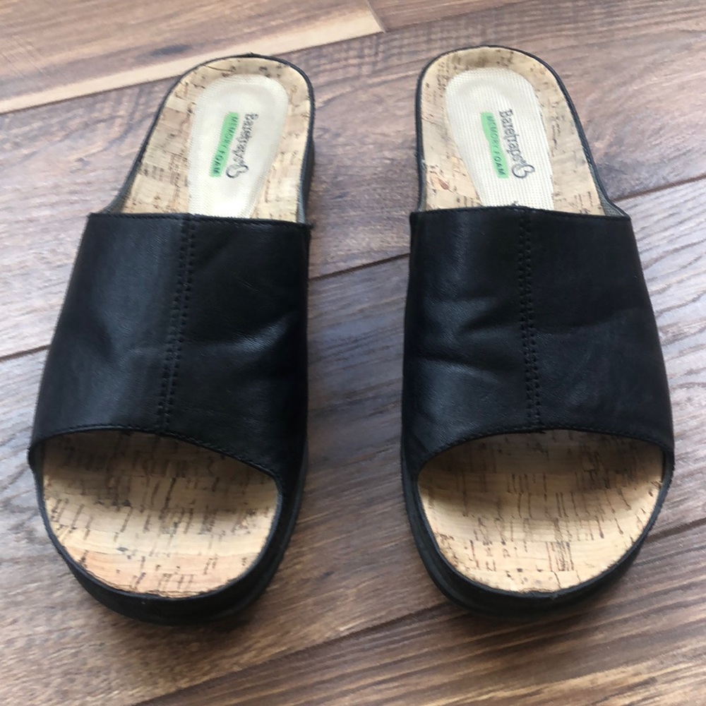 BareTraps Black Minimalist Slide Sandals